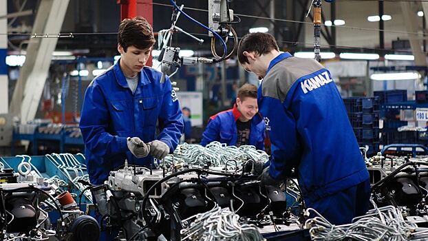 КамАЗ вдвое увеличит оклады сотрудников
