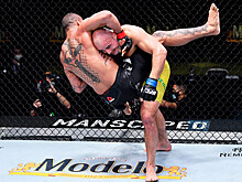 Гловер Тейшейра задушил Тиаго Сантоса на UFC Vegas 13, видео боя
