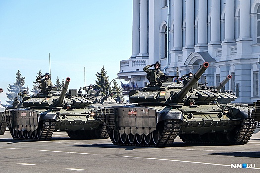 «Под её залпами вряд ли кто выжил». Обзор военной техники в Нижнем Новгороде перед 9 Мая