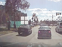 За Волгой водители устроили разборки на дороге: видео