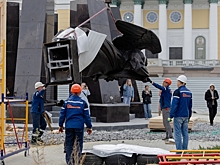 В Челябинске начали монтаж крупнейшего православного памятника
