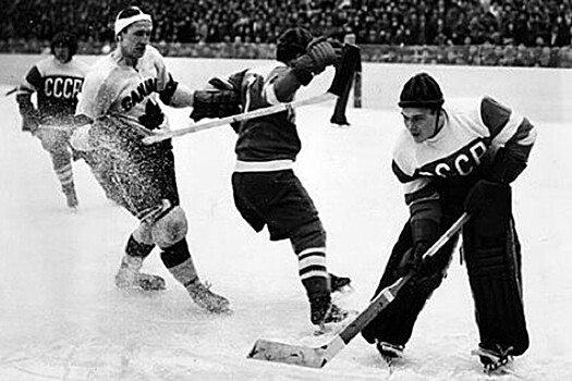 Первая победа сборной СССР на ЧМ по хоккею и первый разгром Канады, видео матча