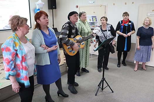 Библио-холл: праздник «Любви чарующие звуки»