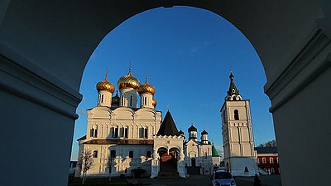 Ну, Кострома, весьма и весьма! Город, куда ездят за сыром, черной солью и молоком лосей