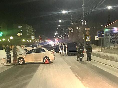 В массовом ДТП в Салехарде виновник сломал кости
