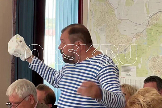 «Пусть вас поменяют, как памперс»: депутат из Орска пожелал коллегам замены