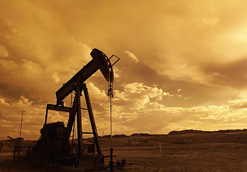Эксперт: Доходы от роста цен на нефть пойдут в резервные фонды