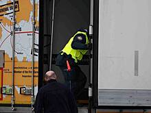 На Украине ограничили выезд за рубеж перевозчикам гуманитарных и медицинских грузов