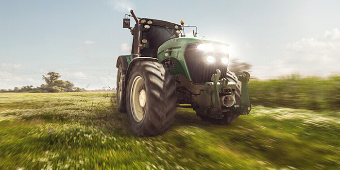 Трактора в США встали на полях из-за вспышки на Солнце