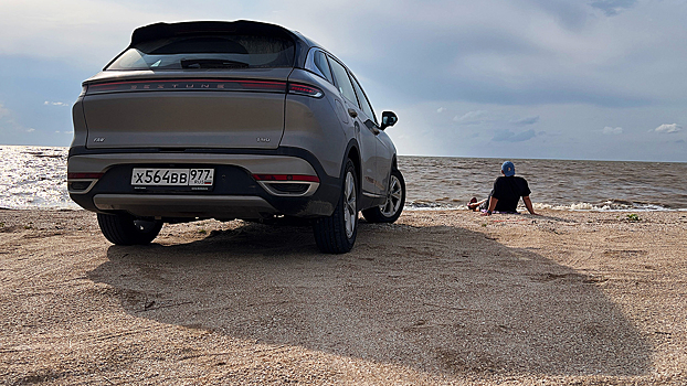 Бархатный сезон: можно ли съездить на море дешево