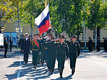 Генерал-майор Александр Игнатенко принял участие в церемонии прощания со знаменем ДВОКУ