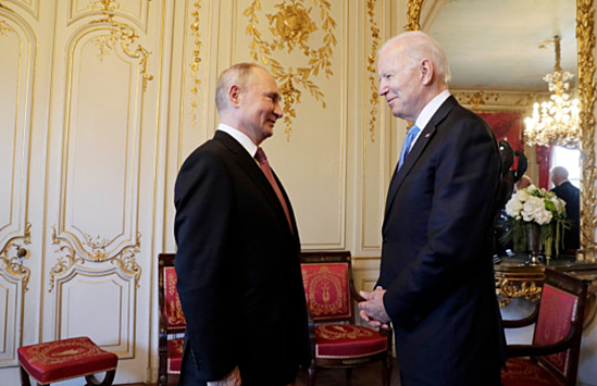 В Кремле оценили идею позвать Путина и Байдена в Минск