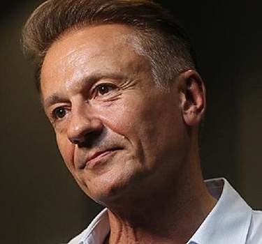 Сергей Собянин поздравил с днем рождения народного артиста СССР Олега Стриженова