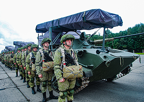 На военном аэродроме во Пскове прошёл очередной этап специального учения по военно-политической работе «Сплоченность-2021»