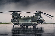 Единственный Land Rover Defender в стиле вертолета Chinook продадут с аукциона