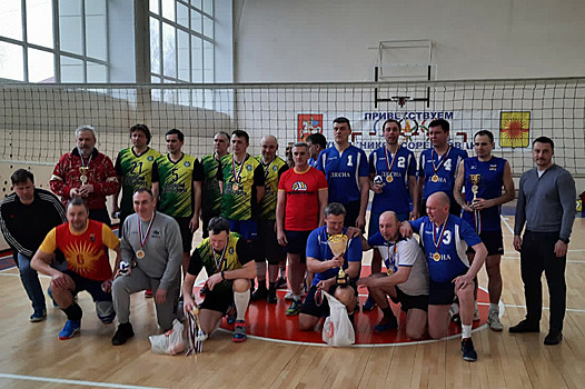 Сосенские волейболисты взяли бронзовую медаль на окружных соревнованиях