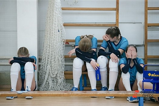 Многодетную пару из Свердловской области будут судить за надругательство над дочерьми