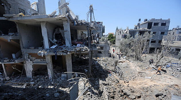 Ракеты из Сектора Газа довели израильский порт до пожара
