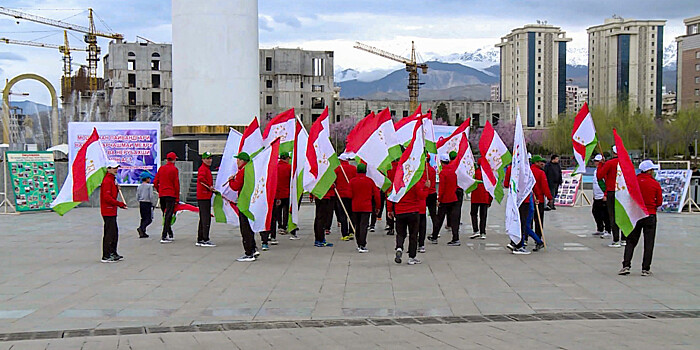 Праздничный забег: в Таджикистане прошел легкоатлетический марафон