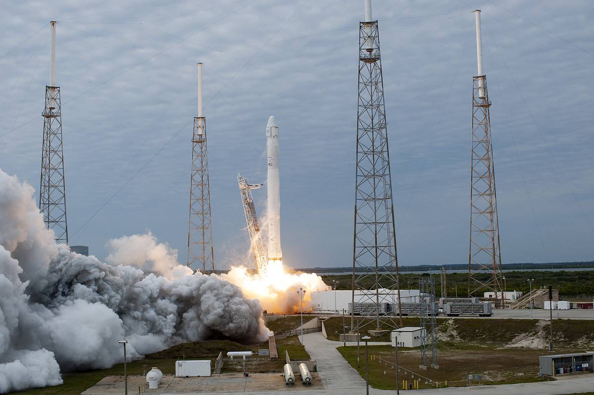 НАСА запустит Dragon к МКС 12 мая