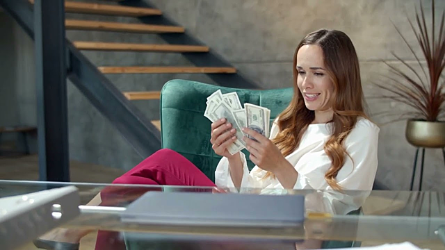 Китайский гороскоп:  эти знаки ожидает денежная волна и путь богатства