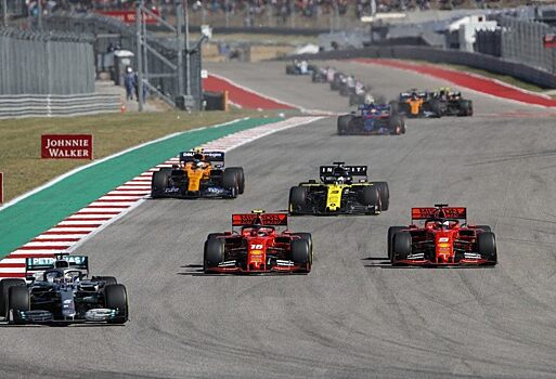 Шарль Леклер удивлен отставанию Ferrari от Mercedes и Red Bull