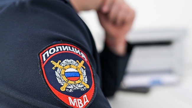 В Бурятии сотрудники полиции и банка спасли пенсионерку от мошенников