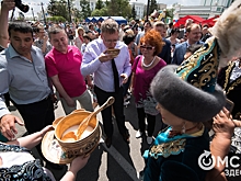 Омичей приглашают на автограф-сессию чемпиона и фестиваль плова