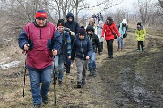 В День защитника Отечества для школьников организовали экскурсию по городу