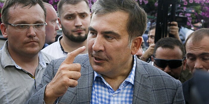 Как в «Матрице»: телепортация Саакашвили с украинского Крещатика в грузинскую тюрьму