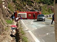 По дороге из Далата в Нячанг перевернулся автобус (фото)