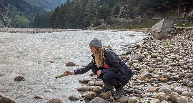Вокруг света за 94 дня: как далеко может уплыть пластиковая бутылка, брошенная в реку