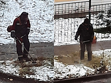 Жители Новосибирска обсудили видео, в котором рабочие косили снег у обочины дороги