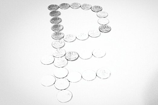 Экономист дал оптимистичный прогноз по рублю