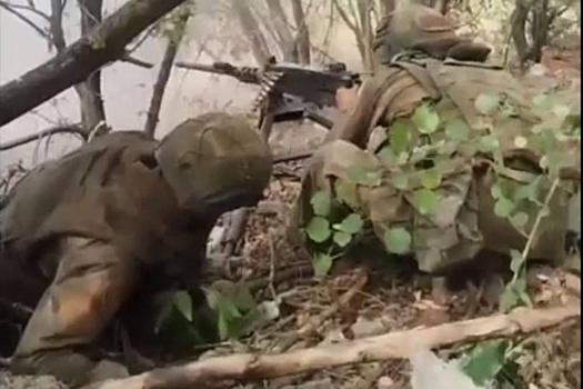 Появились кадры, как боец отразил атаку ВСУ из трофейного пулемета M2 Browning
