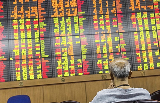 Азиатские рынки упали на фоне решения Fitch понизить рейтинг США