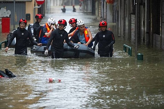 Обрушившийся на Китай и Филиппины супертайфун унёс жизни десятков людей
