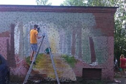 Во Владимире уличным художникам разрешили расписать стены зданий