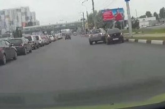 В Рязани произошло ДТП на пустой дороге