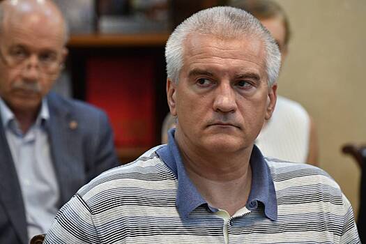 Глава Крыма заявил о готовности открыть аэропорт в Симферополе