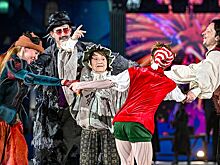 Москвина зажгла на льду в 84 года, Ягудин сыграл таракана. Фото ледового шоу «Буратино»