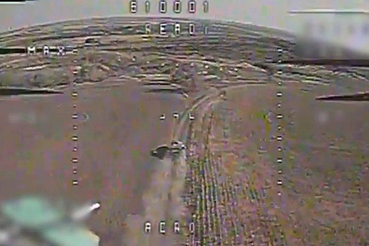 Редкий вариант БТР-60 ВСУ с дверями в бортах уничтожен дронами-камикадзе