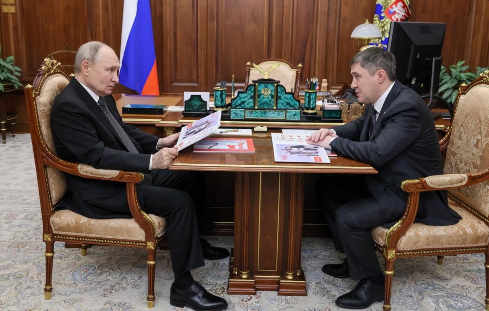 Путин обсудил с губернатором Пермского края развитие региона
