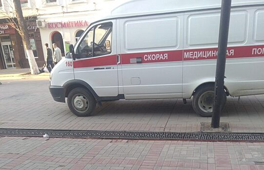 У саратовского почтамта автобус №6 сбил пенсионерку