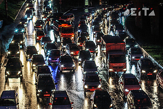 Водители в погоне за экономией стали аккуратнее на дорогах
