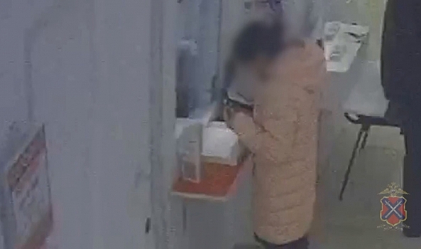 Волгоградские полицейские задержали подозреваемую в краже ювелирных изделий