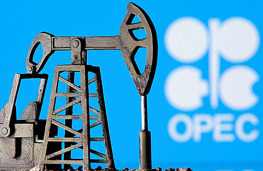 Страны ОПЕК+ не стали менять план по добыче нефти