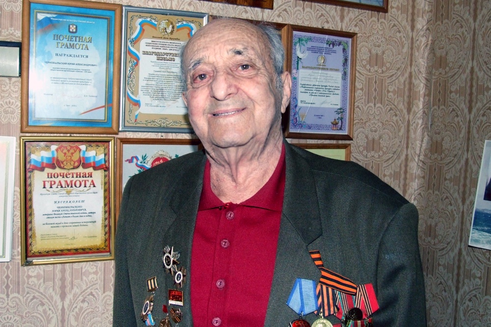 Ветеран из Омска, отметивший 100-ление, поздравил читателей «РГ» с Днем Победы