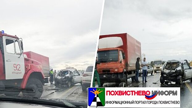 В Самарской области грузовик растоптал легковушку