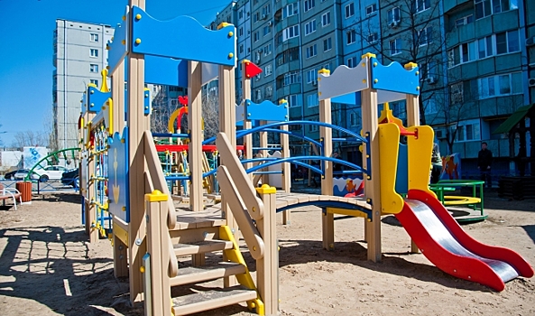 В городах Волгоградской области идет благоустройство дворов